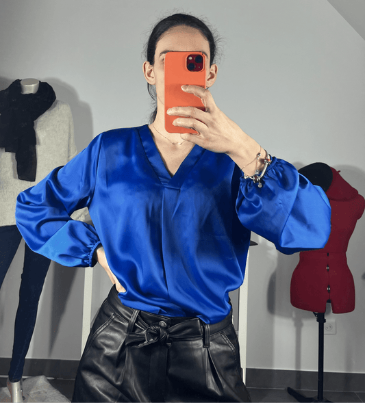 Blouse satinée bleu col V - LNC